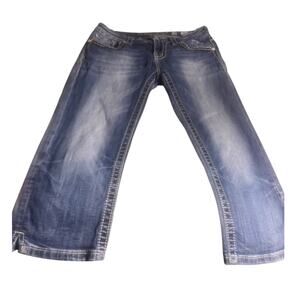 Miss Me Signature Capri Jeans Size 28 Medium Wash Center Fade
